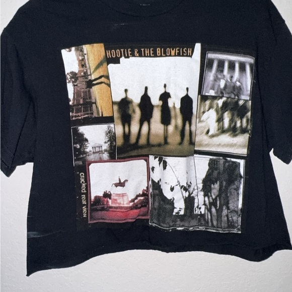 Blowfish Tops - Hootie & the Blowfish Black Graphic Tee